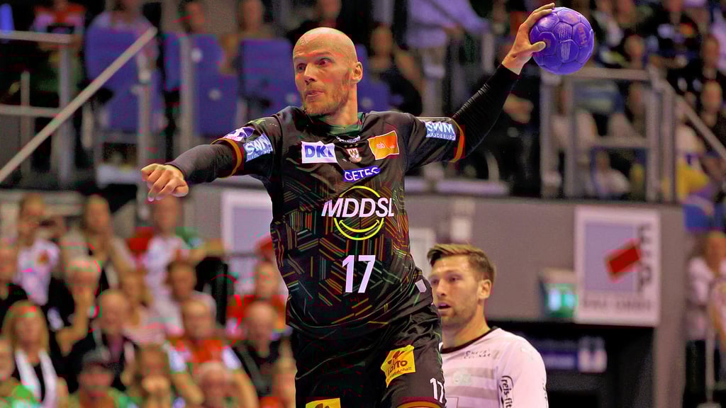 Tim Hornke (im Wurf) ist in dieser Saison in bestechender Form.