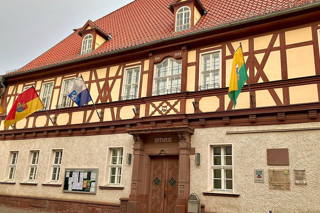 Auch in historischen Gemäuern, wie hier in Kelbra, nimmt die Digitalisierung der Verwaltung Fahrt auf.