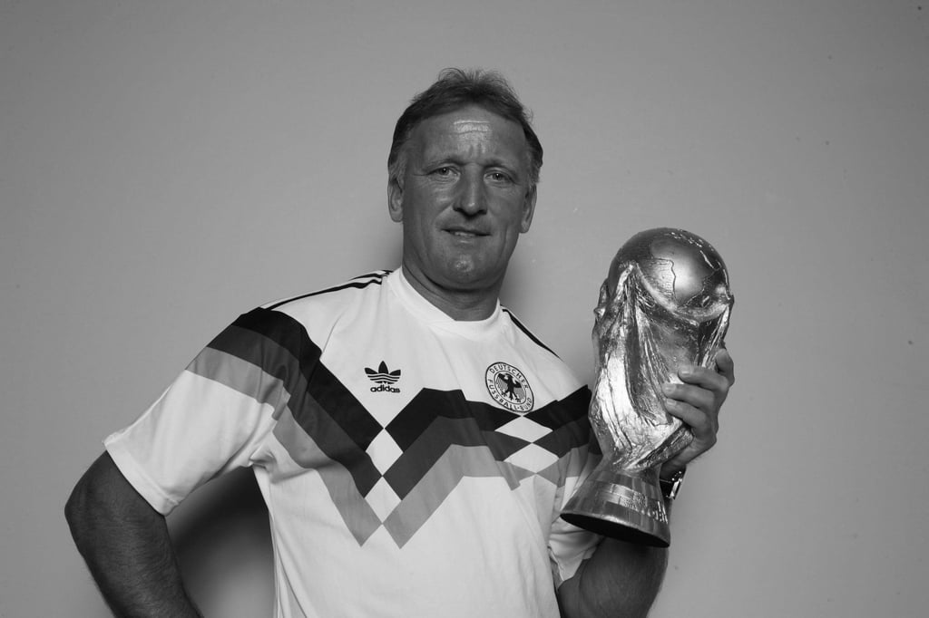 Andreas Brehme, Deutschlands WM-Finaltorshütze von 1990, ist im Alter von 63 Jahren gestorben.