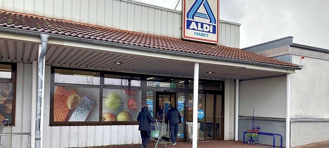 Einkaufen Aldi plant in Burg bei Magdeburg den Auszug und bekommt