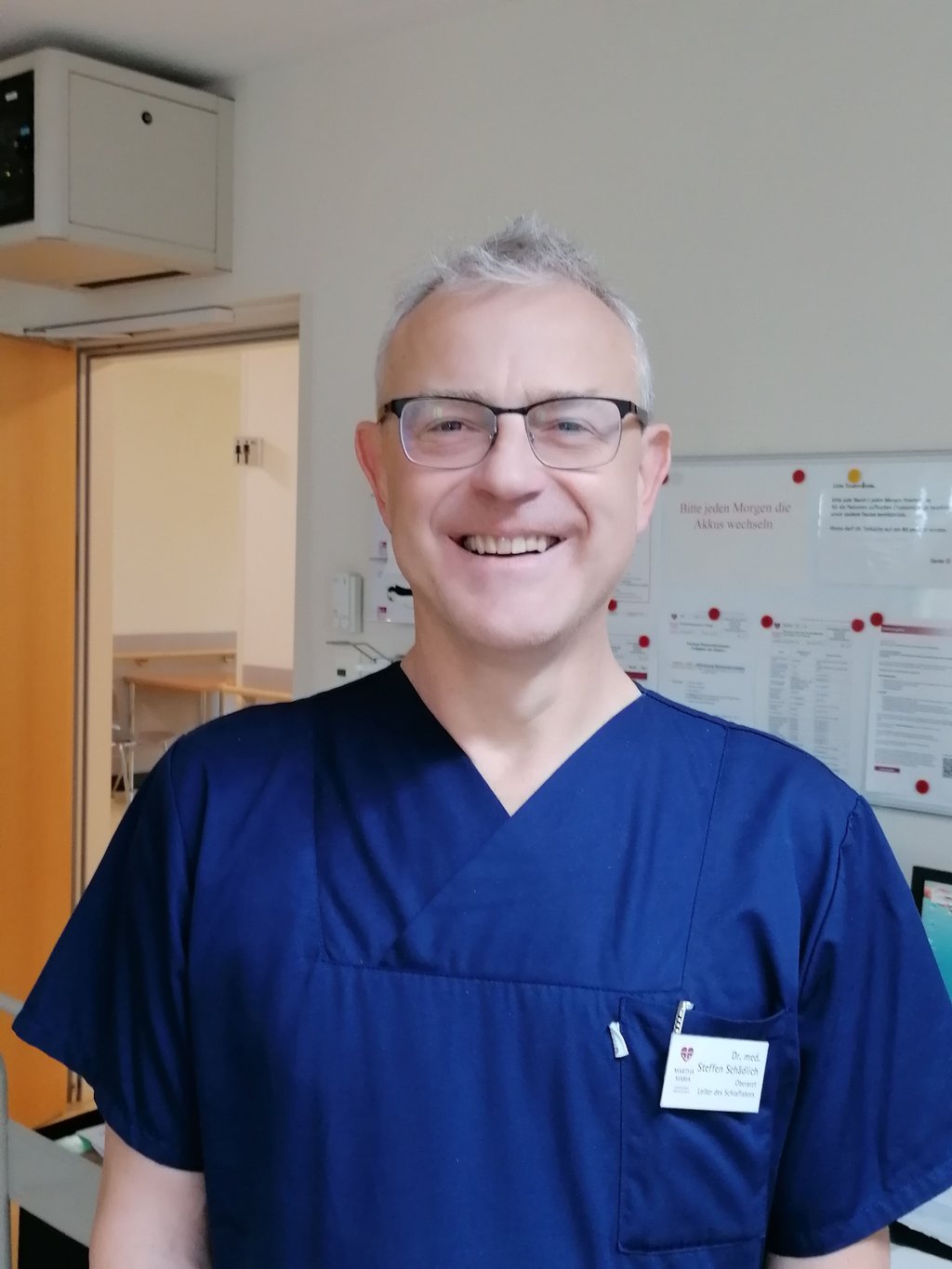 Dr. Steffen Schädlich leitet das Schlaflabor im Martha-Maria-Krankenhaus in Halle-Dölau.