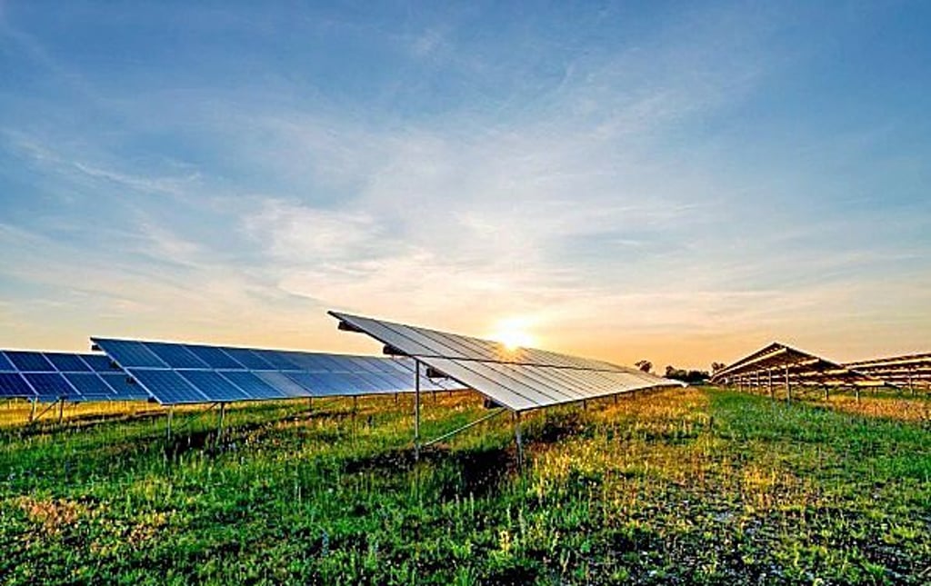 Stadtwerke Dessau kündigen den Baubeginn einer neuen Photovoltaik(PV)-Freiflächenanlage in der Magdeburger Straße an.