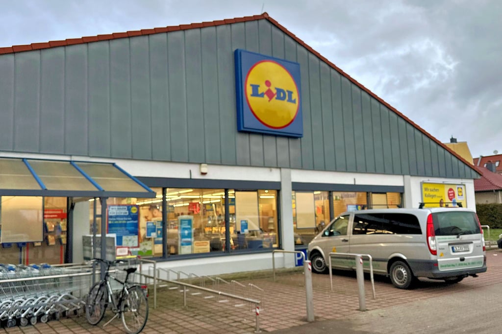 Der Lidl-Supermarkt an der Magdeburger Chaussee in Burg öffnet wieder seine Türen.