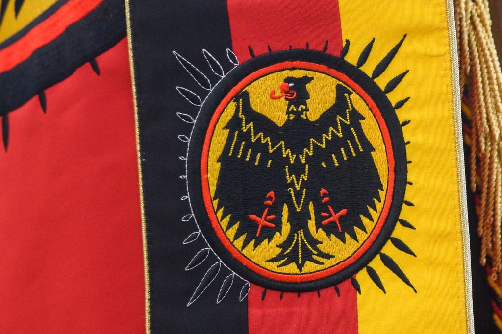 Das Wappen des "Reichsbanners Schwarz-Rot-Gold".