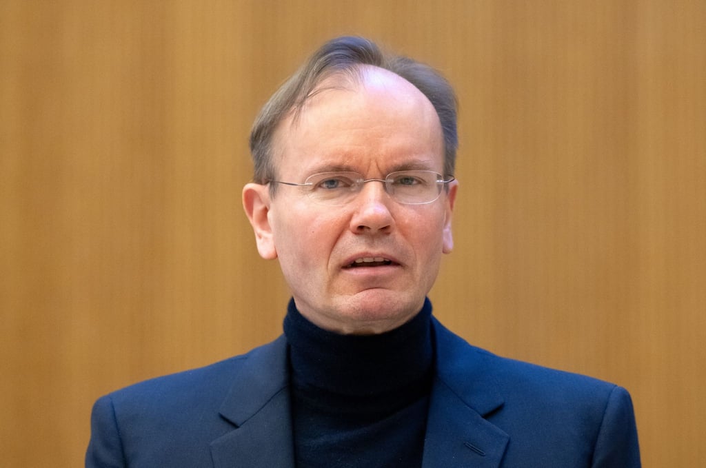 Ex-Wirecard-Chef Markus Braun muss sich parallel zum Strafprozess auch in einem Zivilprozess verantworten. Insolvenzverwalter Michael Jaffé will Braun und weitere Beklagte persönlich für die immensen Verluste haftbar machen.