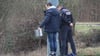 Polizei-Einsatz in Halle-Kröllwitz. Nahe der Endhaltestelle der Straßenbahn wurde am Dienstag eine Leiche gefunden.&nbsp;