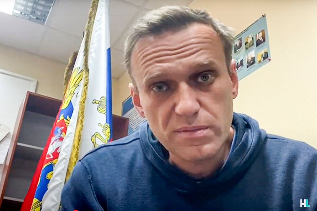 Der russische Machtapparat hält die Leiche des am Freitag voriger Woche für tot erklärten Nawalny weiter unter Verschluss.