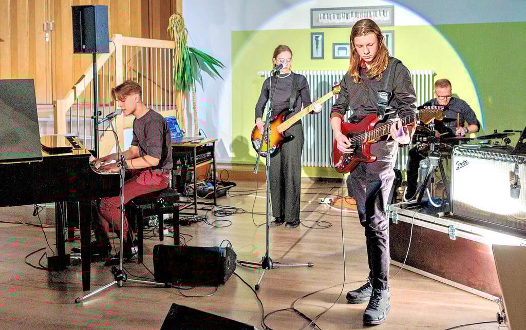 Zur Unicef-Gala am Sonntag im Zeitzer Capitol tritt auch die Schulband des Geschwister-Scholl-Zeitzer Gymnasiums auf.