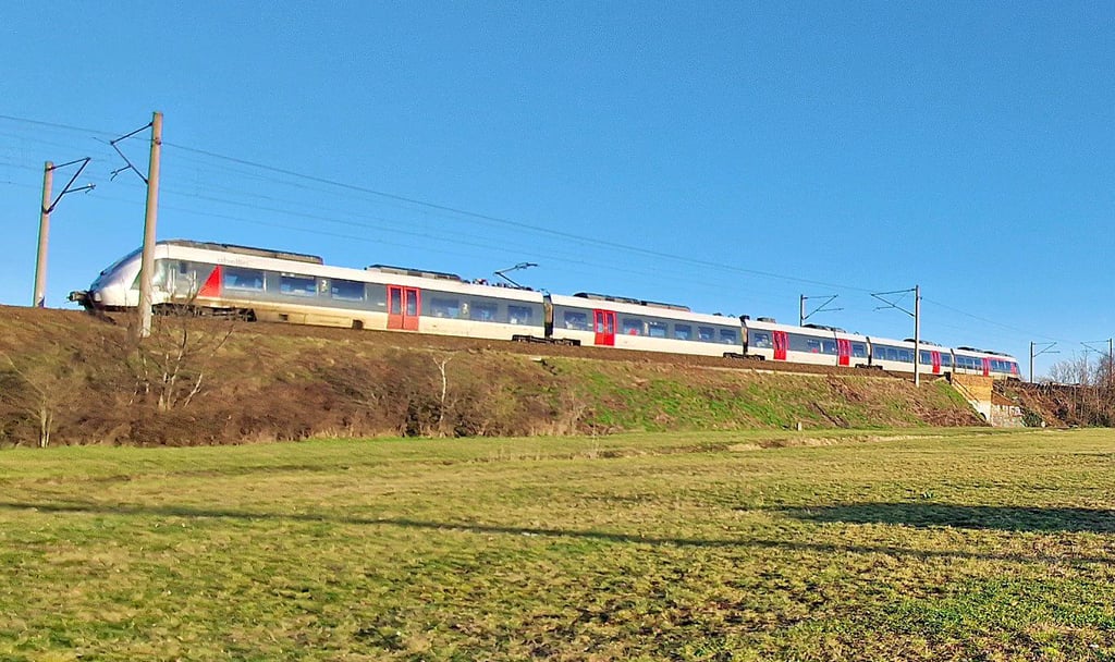 Gleich vier Lärmschutzwände sollen den Geräuschpegel für Anwohner reduzieren.