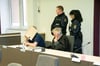Vor Gericht in Dessau-Roßlau: Andreas P. (l.) soll laut Anklage seine Ehefrau mit einer Gartenpflanze vergiftet haben.