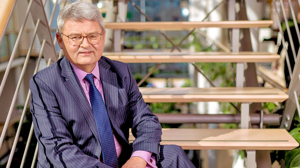 Porträt Friedrich Husemann Der Stadtwerker aus Schönebeck geht in Rente