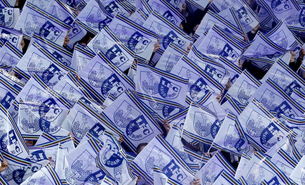 FCM-Fans bei einer Choreografie, hier beim Spiel bei Hertha BSC-Berlin. Nun geht es gegen Schalke 04 in der heimischen MDCC-Arena,