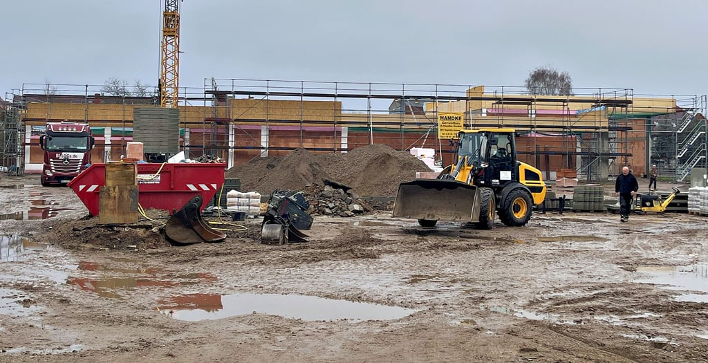 Baustelle für den neuen Penny-Markt in Tangerhütte.