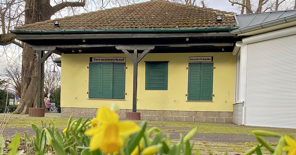 Noch vor Ostern soll das Eiscafé an der Lindenallee in Wernigerode wiedereröffnet werden.
