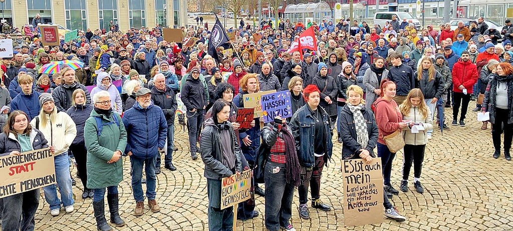 Anfang Februar gab es die erste Kundgebung für Demokratie und Menschlichkeit in Halberstadt.