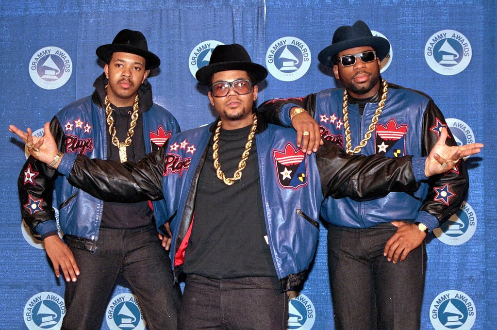 Die Rap-Gruppe Run-DMC: Joseph „Run“ Simmons (l-r), Darryl „DMC“ McDaniels und Jason Mizell „Jam Master Jay“, im März 1988.