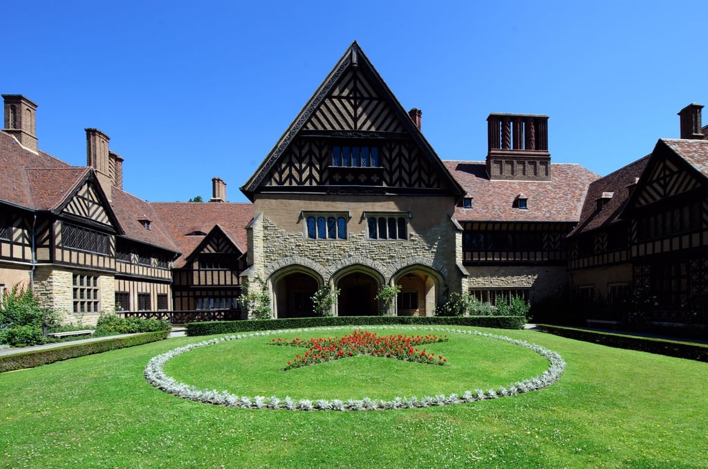 Schloss Cecilienhof im Neuen Garten in Potsdam.