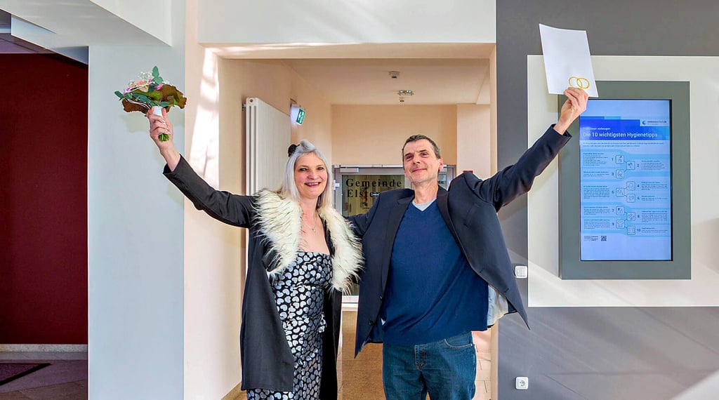 Juchhu sie haben es getan: Katja Waller-Rutz und André Rommel haben am 29. Februar in der Gemeinde Elsteraue geheiratet. Denn dieses Jahr ist ein Schaltjahr und dieses besondere Datum hat das Paar genutzt.