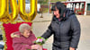 Hecklingens Ortsbürgermeisterin Heidemarie Hoffmann gratulierte Gertrud Dorow zu ihrem 100. Geburtstag.