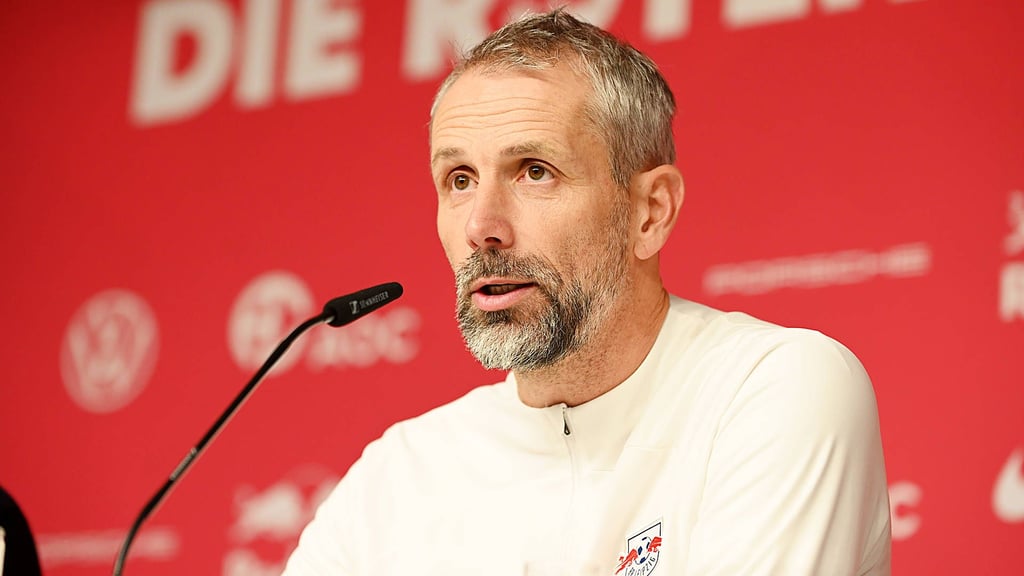 Marco Rose auf der Pressekonferenz bei RB.