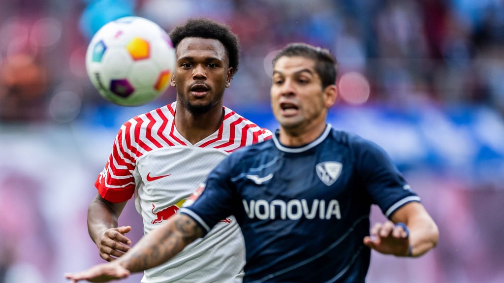 Lois Openda (l.) brachte RB nach dem frühen 0:1-Rückstand in Führung.