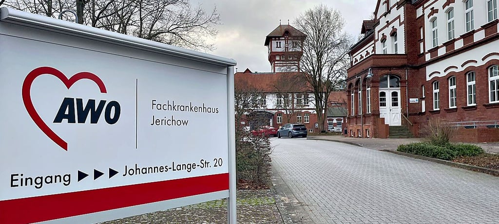 Einrichtungen wie das Fachkrankenhaus in Jerichow betreiben einen hohen Aufwand, um sich gegen Hackerangriffe zu schützen.