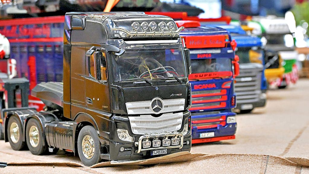 Die Trucks werden meist aus Modellbausätzen angefertigt und selbst lackiert.