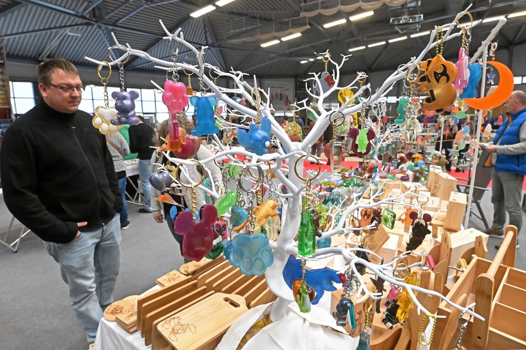 Auf der zweiten Hallenhälfte gab es am Sonnabend in Aschersleben einen Kreativmarkt und Börsen zum Thema Nachhaltigkeit.