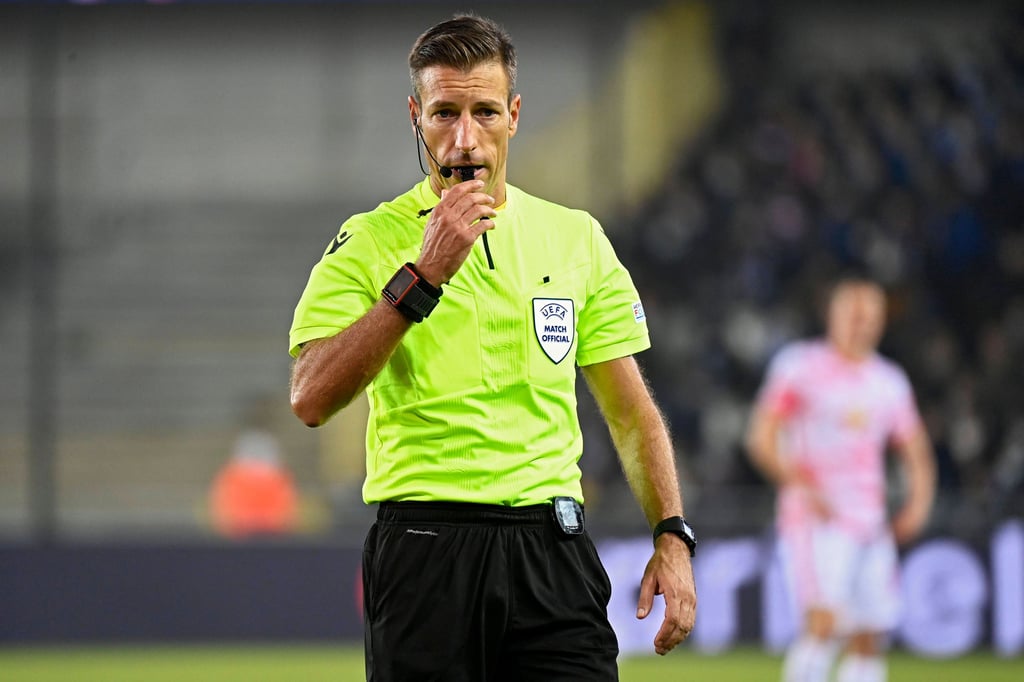 Davide Massa leitet das Spiel von RB bei Real Madrid.