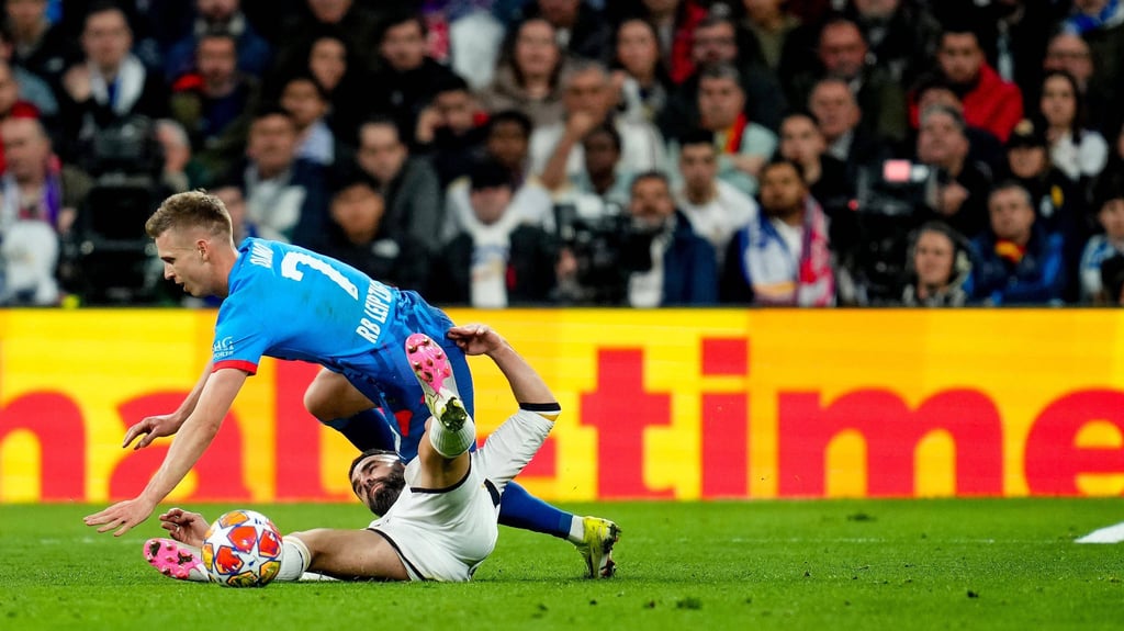 Hatte gegen Real Madrid Oberwasser: RB-Profi Dani Olmo im Zweikampf mit Dani Carvajal