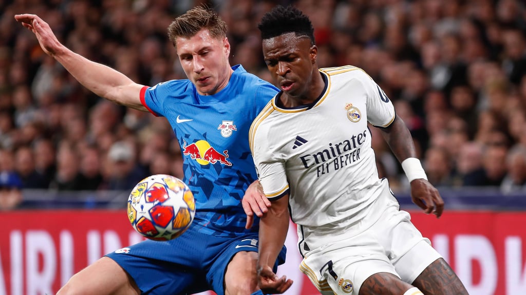 Waren keine Freunde im Estadio Santiago Bernabeu: RB-Abwehrchef Willi Orban und Real-Stürmer Vini Jr.