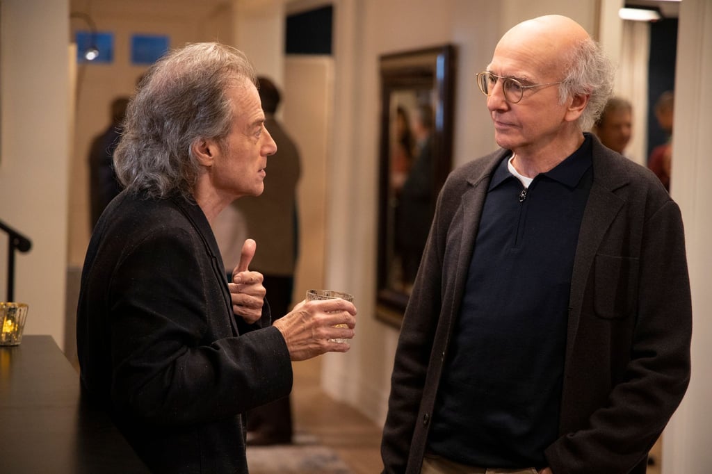 Richard Lewis (l) mit Larry David in einer Szene aus Staffel 10 von „Curb Your Enthusiasm“.
