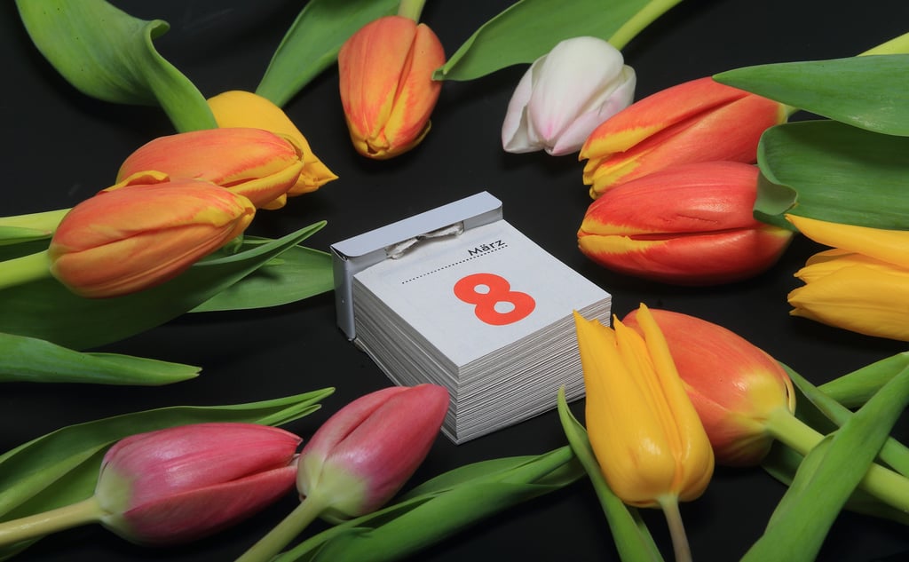Am Internationalen Frauentag freuen sich natürlich auch Frauen in und um Zeitz über einen Blumengruß. Was sie über den Frauentag denken, wollte die MZ von einigen von ihnen wissen.