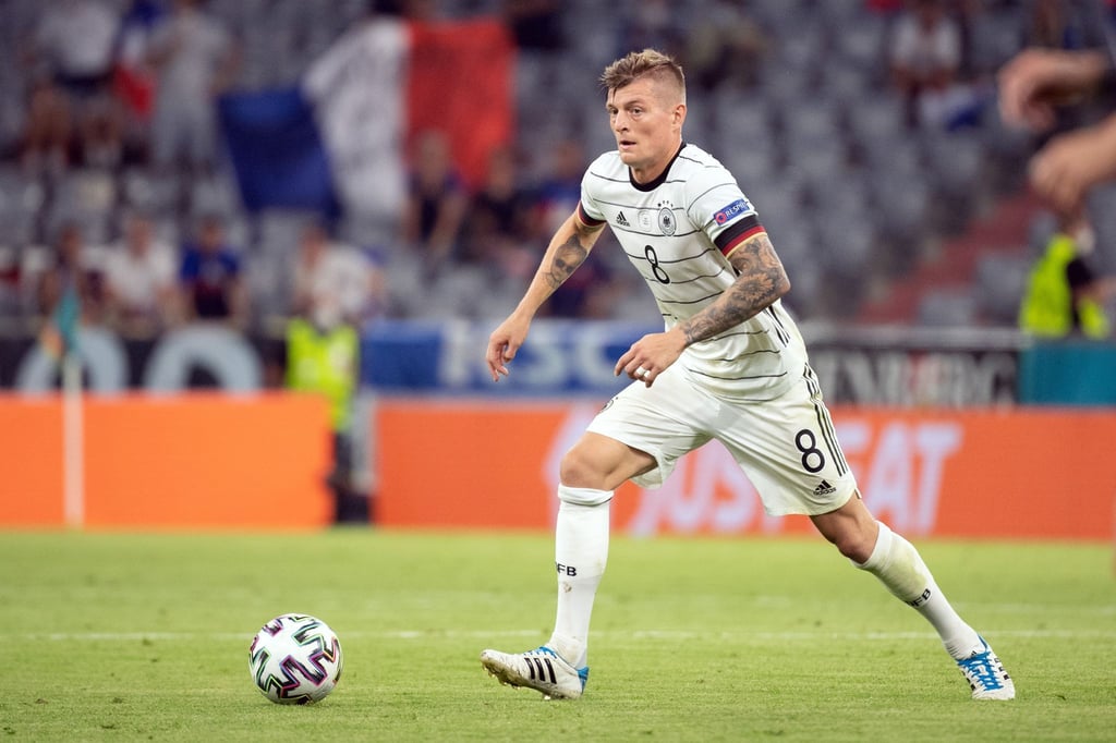 Die deutsche Nationalmannschaft kann bei der anstehenden EM wieder auf die Dienste von Toni Kroos zurückgreifen.