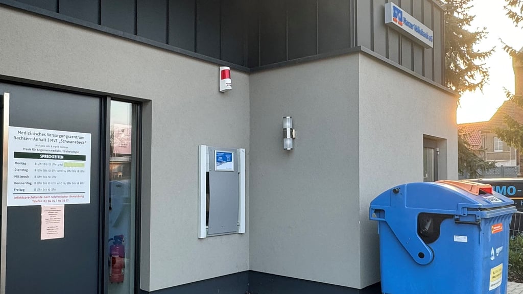 Der Geldautomat der Harzer Volksbank in Schwanbeck ist vom Netz genommen worden. Ob auf Dauer, ist noch offen.