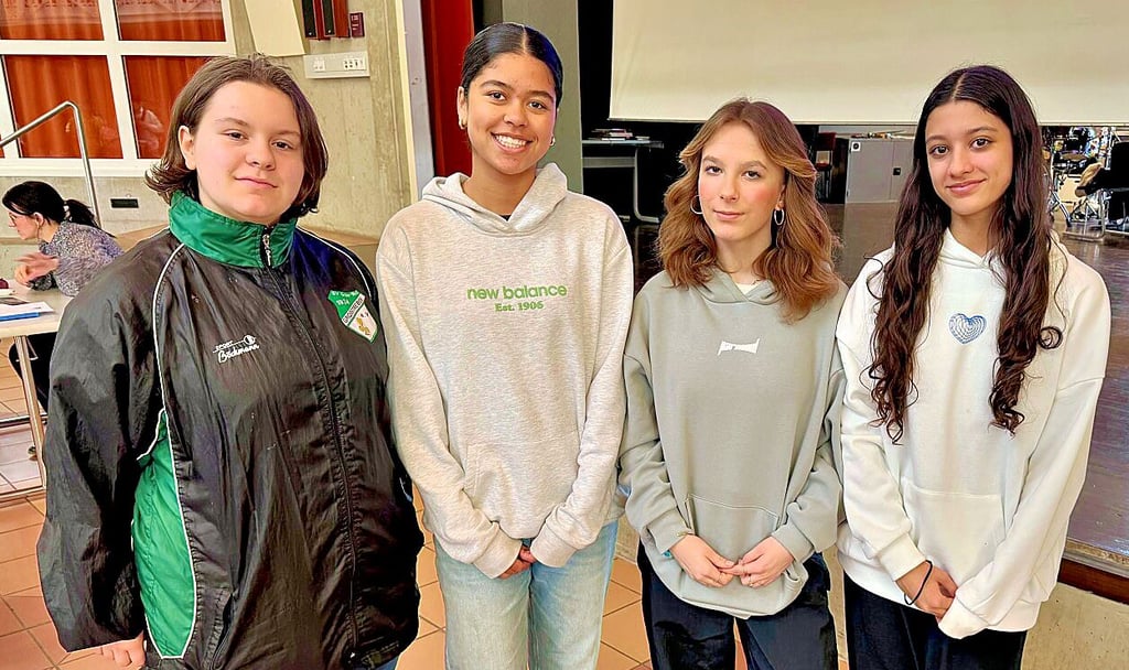 Finja Spletzer, Jiska Doeswijk, Johanna Höhne-Weigel und Valentina Di Mondo (von links) haben eine schöne Zeit miteinander verbracht.