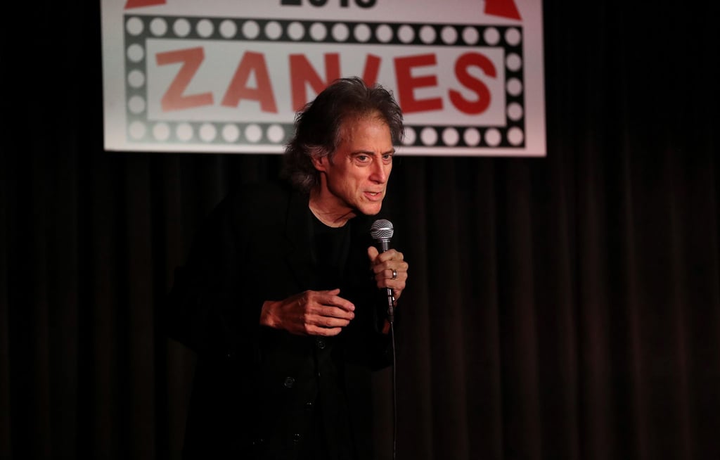Lewis schaffte den Durchbruch in den 80er-Jahren als Stand-up-Comedian mit dem für ihn typisch bissigen und schwarzen Humor.