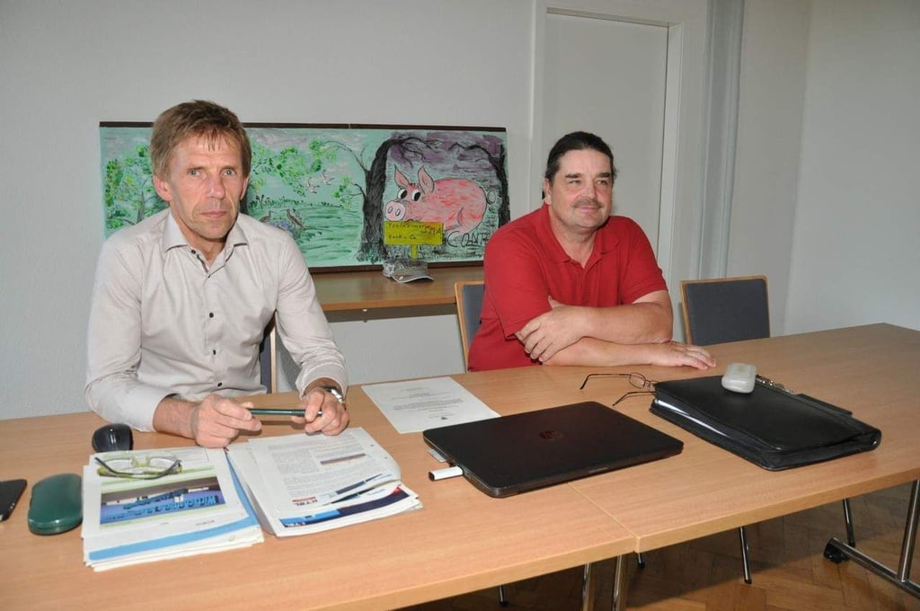Ralf Kuske (links) und Ralf Schumann von BUND-Ortsgruppe Kunrau ärgern sich über die BUND-Landesgeschäftsstelle in Magdeburg. Archivfoto: