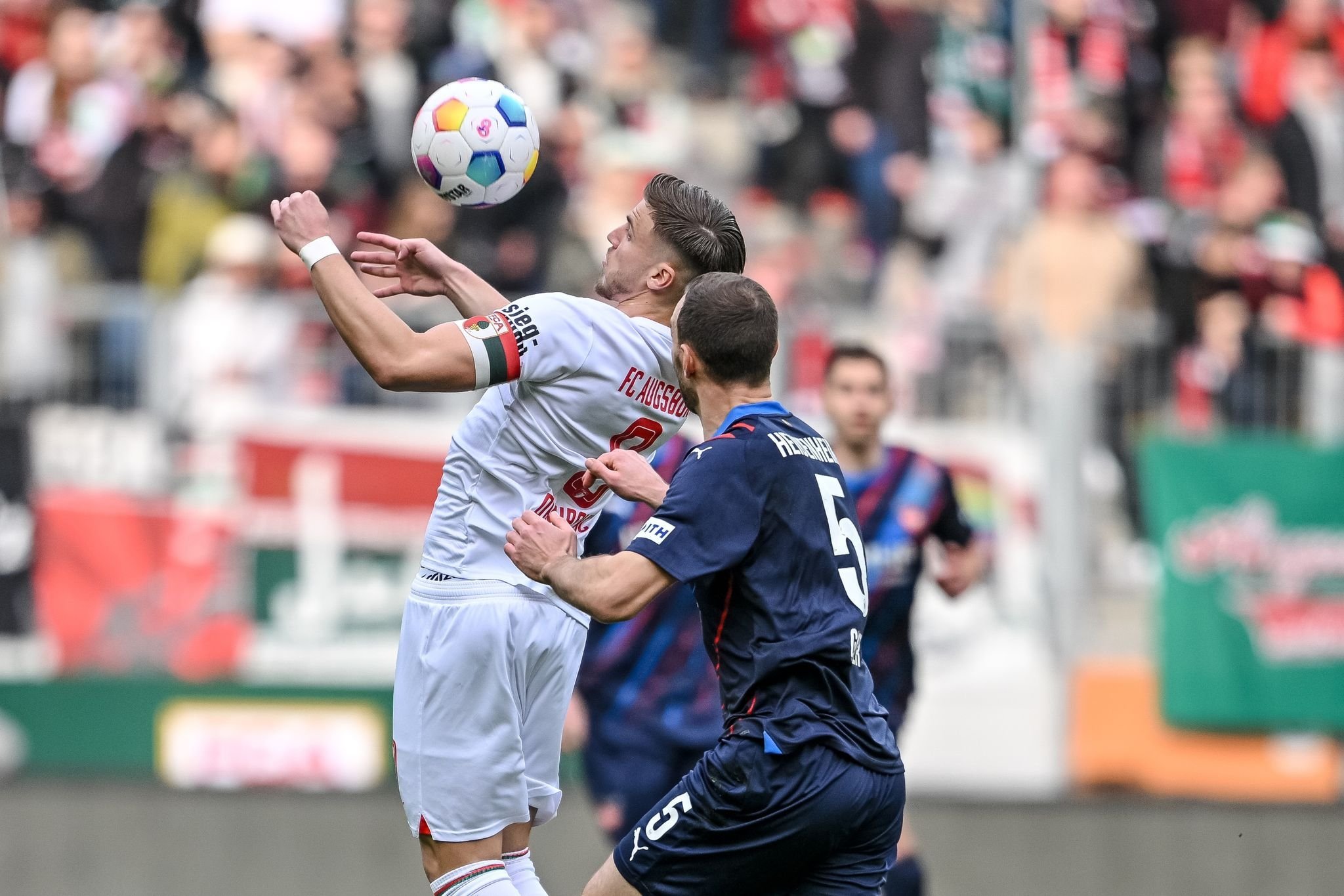 Bundesliga: Heiße Aktie Demirovic: FC Augsburg und die „Transfererlöse“