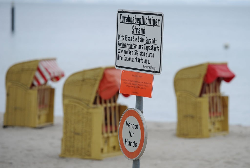 Budgetplanung ist alles – Reisende sollten die variierenden Kurtaxen in verschiedenen Städten bei ihrer Urlaubsplanung berücksichtigen.