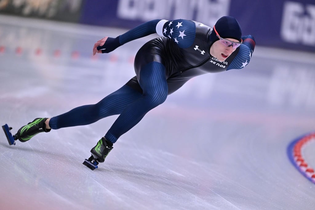 Holte sich bei der Eisschnelllauf-WM den Mehrkampf-Titel: Jordan Stolz.