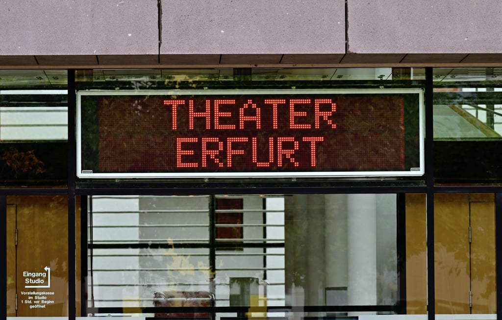 Das Theater Erfurt am Theaterplatz.
