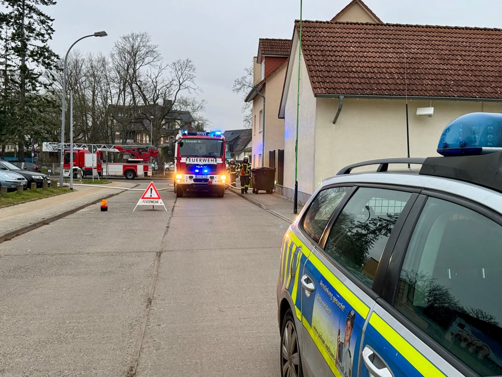 Im Kronsberg ging kurzzeitig für den Straßenverkehr nichts mehr.
