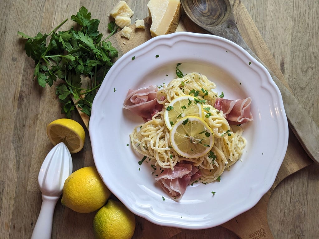 Herrlich cremig und italienisch wird es mit den Zitronen-Spaghetti.