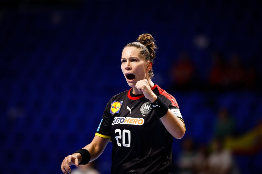 Deutschlands Emily Bölk gestikuliert.