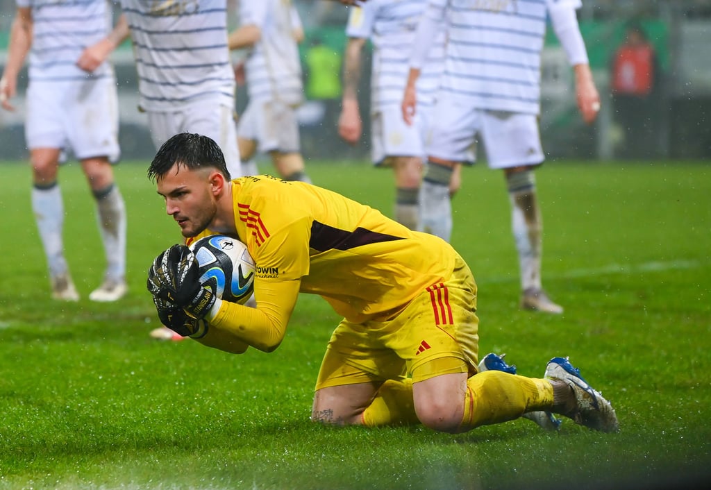 Tim Schreiber im Spiel gegen Borussia Mönchengladbach.