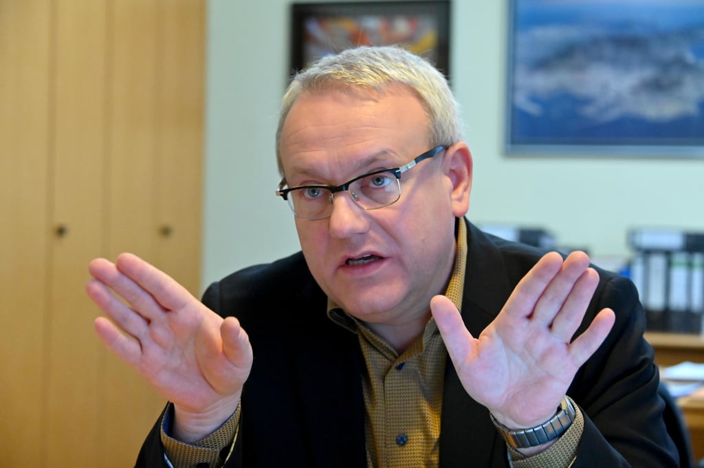 Götz Ulrich (CDU), Landrat im Burgendlandkreis