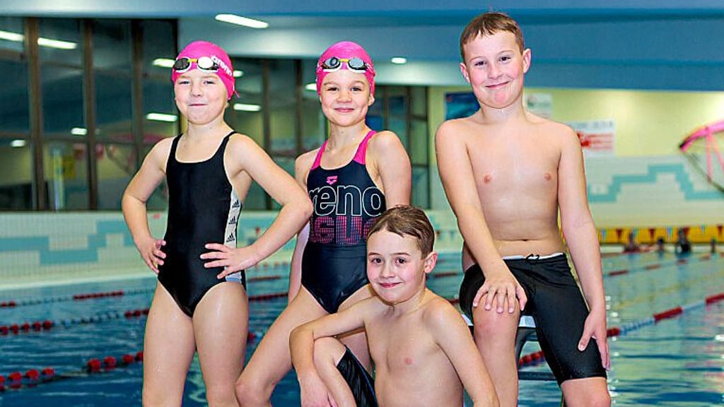 Schwimmer Matilda Hoffmann, Pia Schätzke, Clemens Koch und Paul Kunze (vorn)