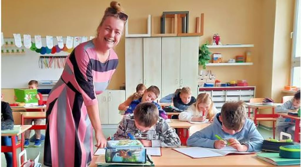 Fast immer mit einem Lächeln im Gesicht: So kennen die Drittklässler ihre Klassenlehrerin und Schulleiterin Cindy Kasprzik.