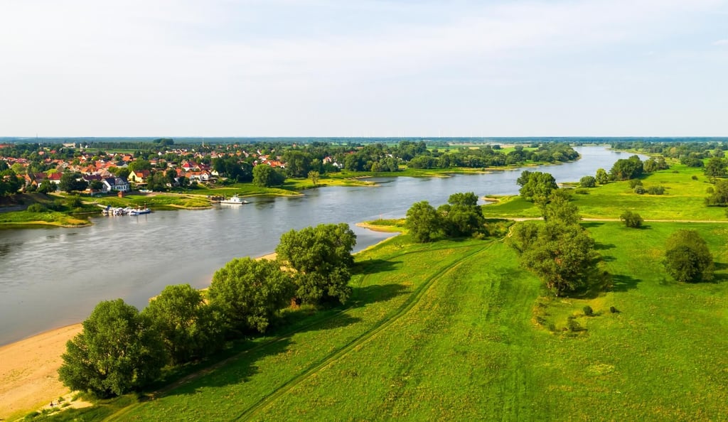 Auf zu neuen Ufern - Elbe bei Burg Ortsteil Schartau